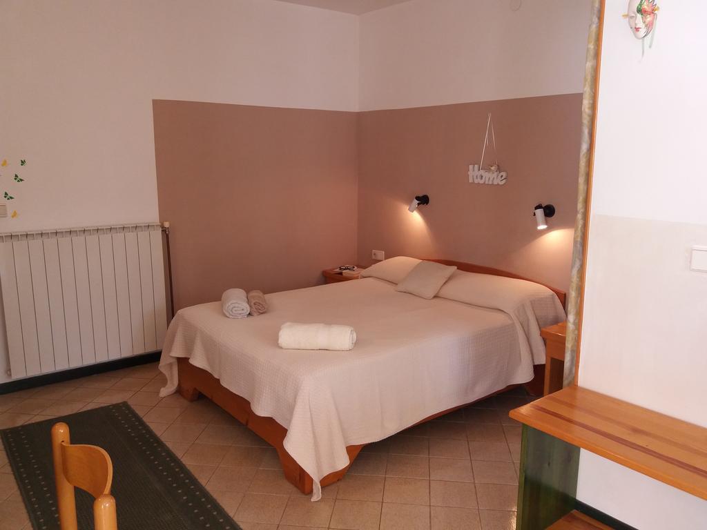 Ferienwohnung House Kate Rovinj Exterior foto